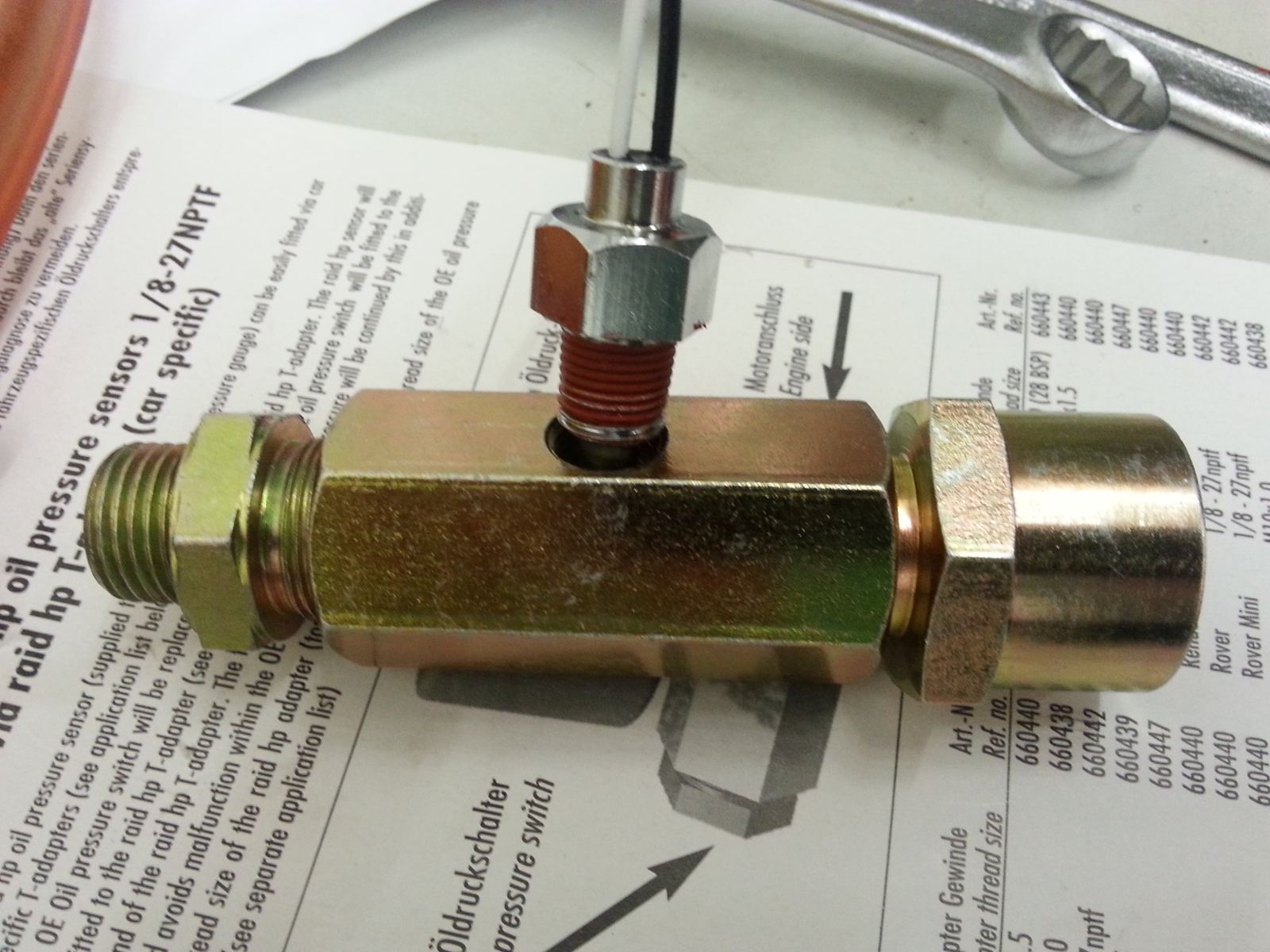 Öldruck-Adapter mit Sensoranschluss
