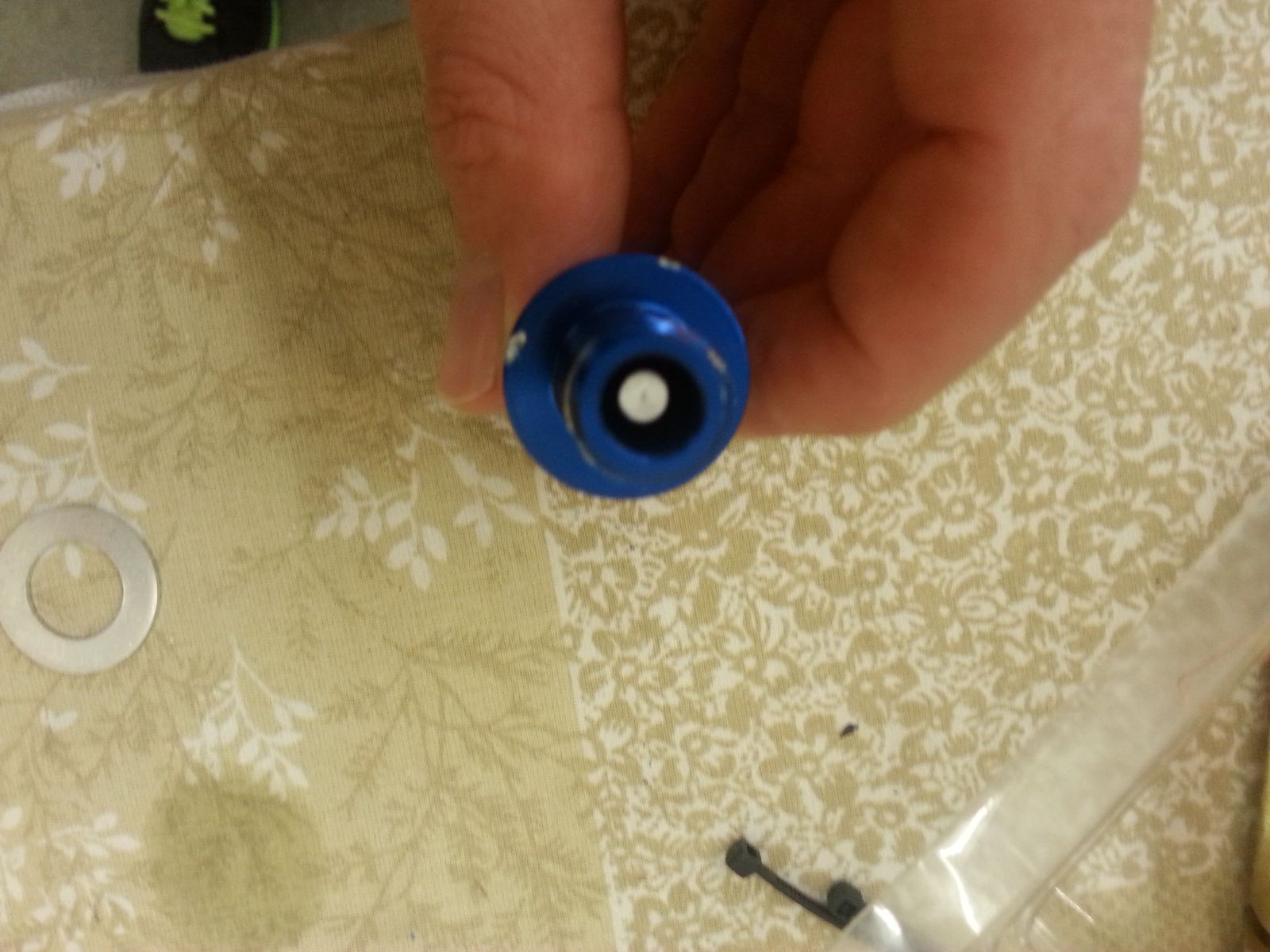 Ölablassschraube mit eingebautem Temperatursensor